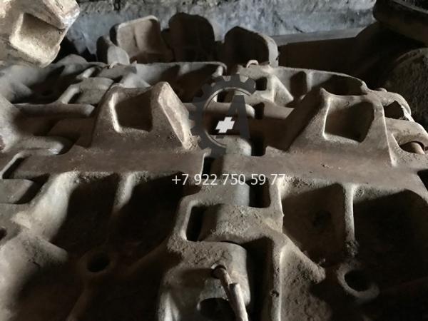 Гусеничное звено (трак, башмак) 25.08.00.001 на ДЭК-251